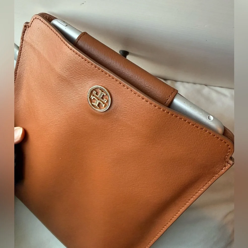 Tory Burch Brown Leather Tablet iPad Sleeve Case Logo